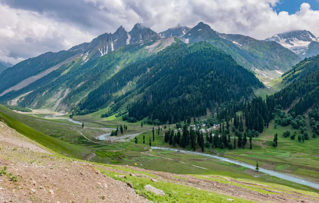 Tourism Players Condemn Terror Incidents In Kashmir Valley Support Govt Peace Measures.jpg