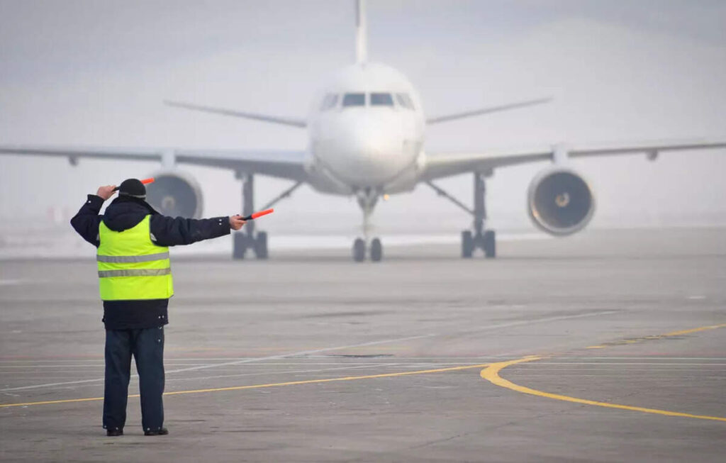 Fog Season Centre Lists Steps For Airlines Airport Operators To Minimise Flyers Pain.jpg