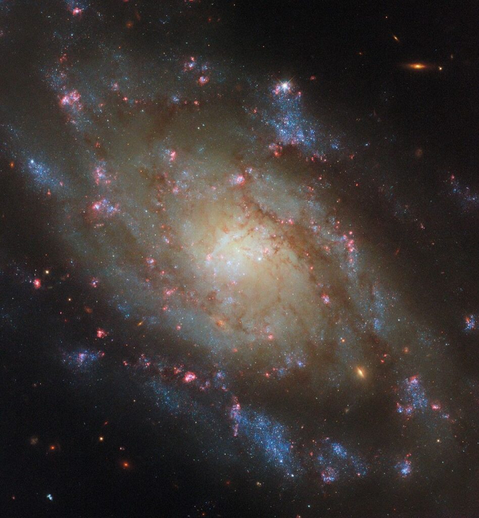 Hubble Ngc5042 Potw2509a.jpg