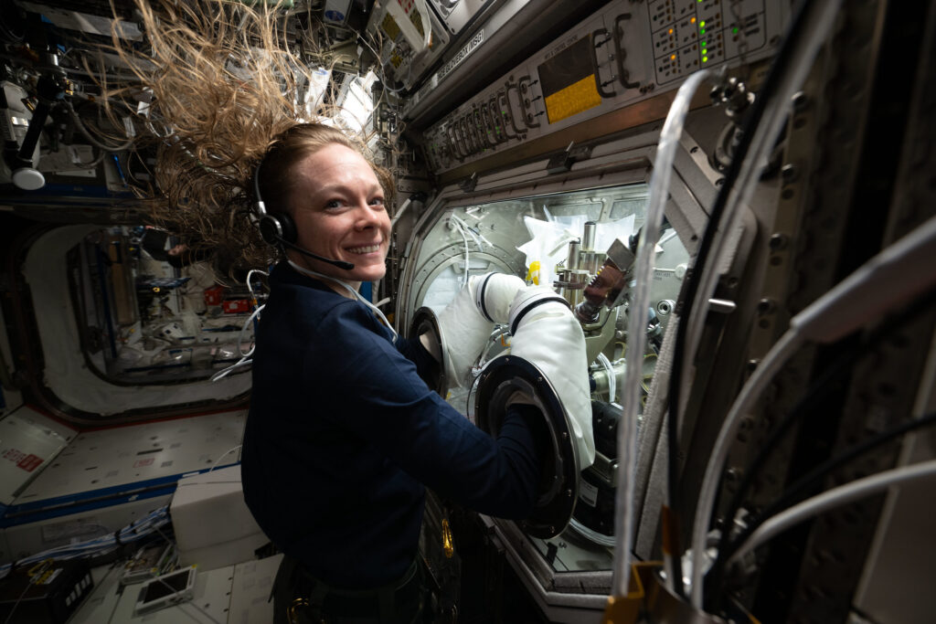 Nasa Astronaut Nicole Ayers On Iss June 25 Advisory.jpg